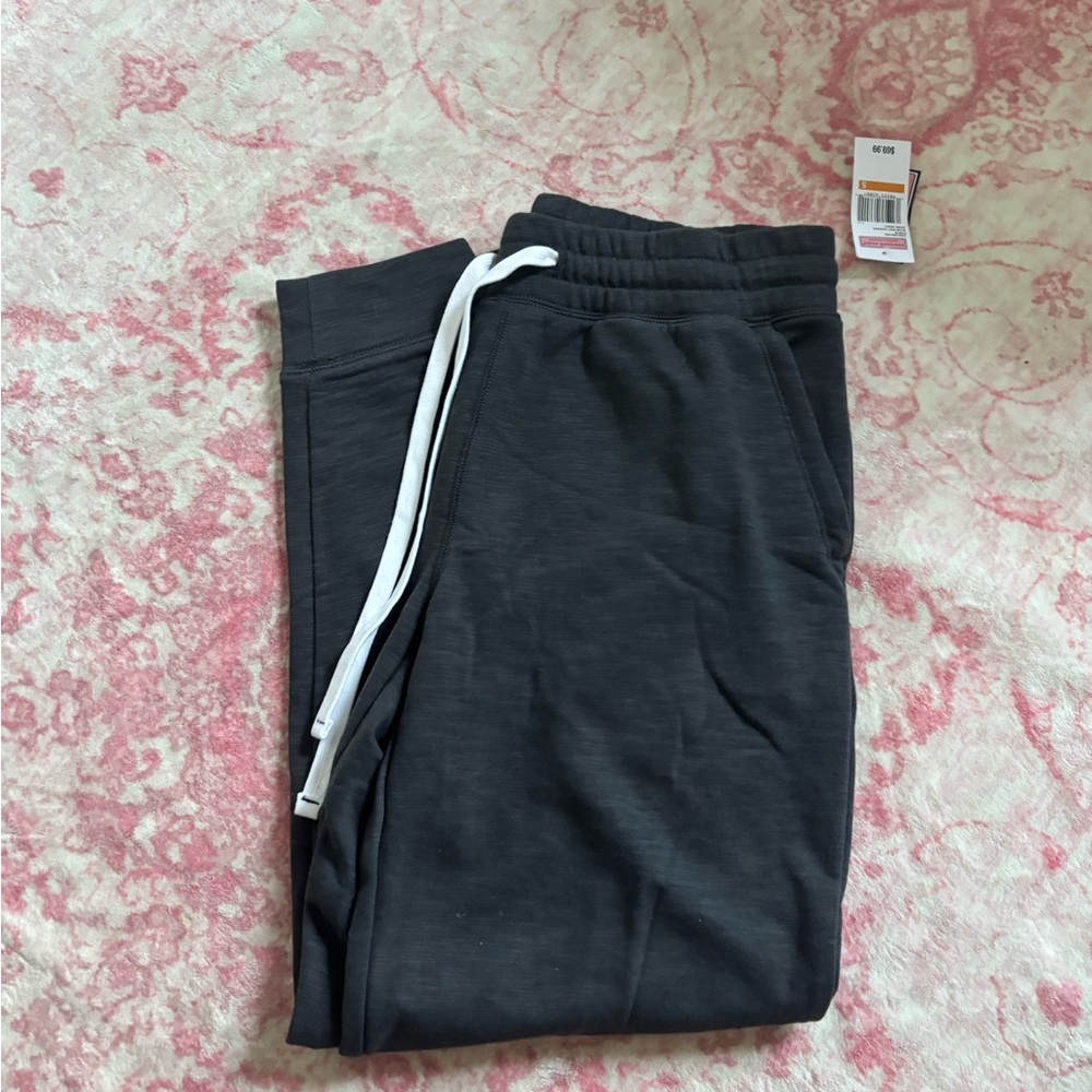 Vineyard Vines black Jogger Pants with White Accents